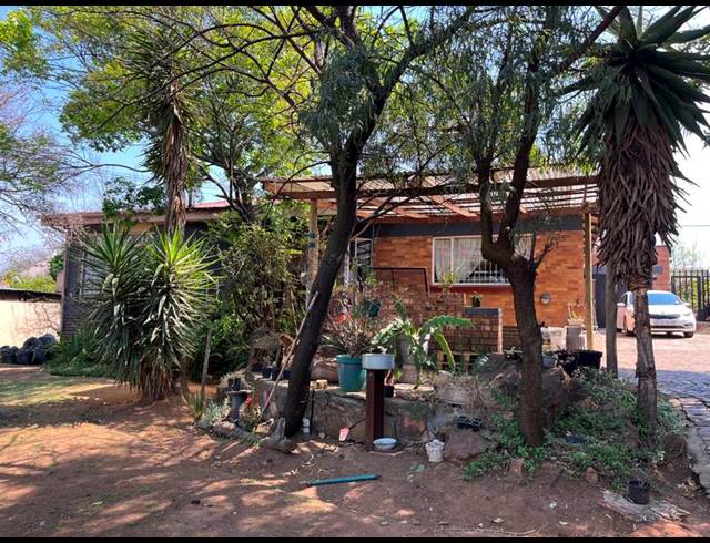 3 BEDROOM HOUSE FOR SALE IN ELSBURG